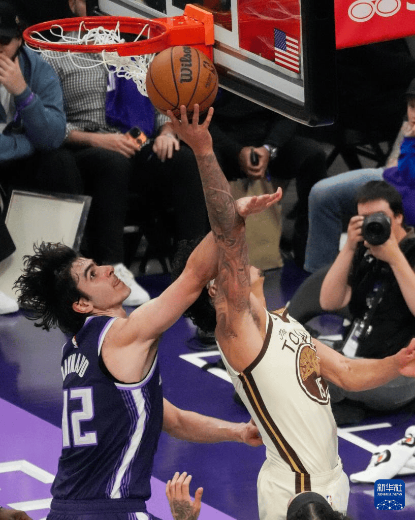 NBA常规赛：国王胜勇士